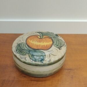 Signed Mexican Talavera Jewelry/Trinket Box With Apple Design Greens & Browns